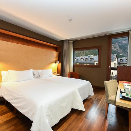Sommos Hotel Aneto Бенаске Экстерьер фото
