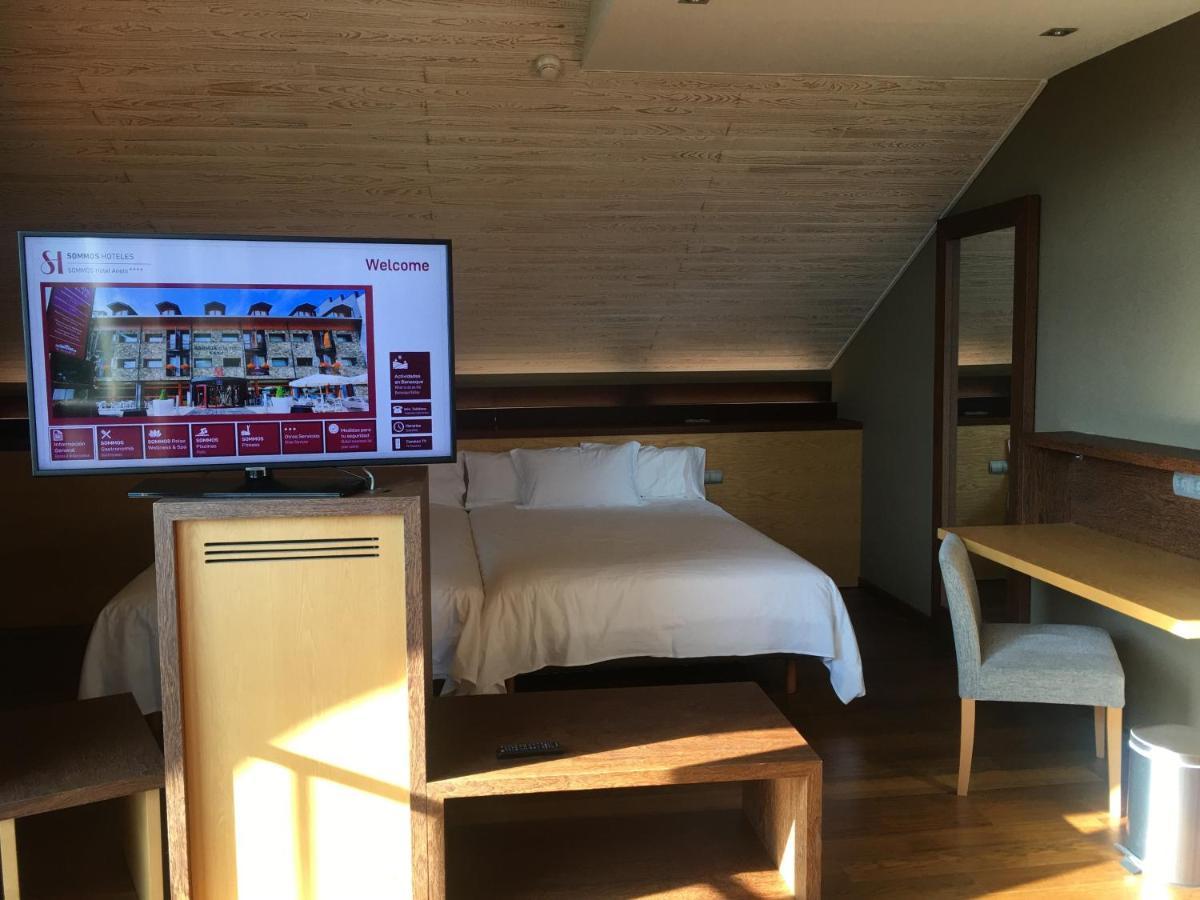 Sommos Hotel Aneto Бенаске Экстерьер фото