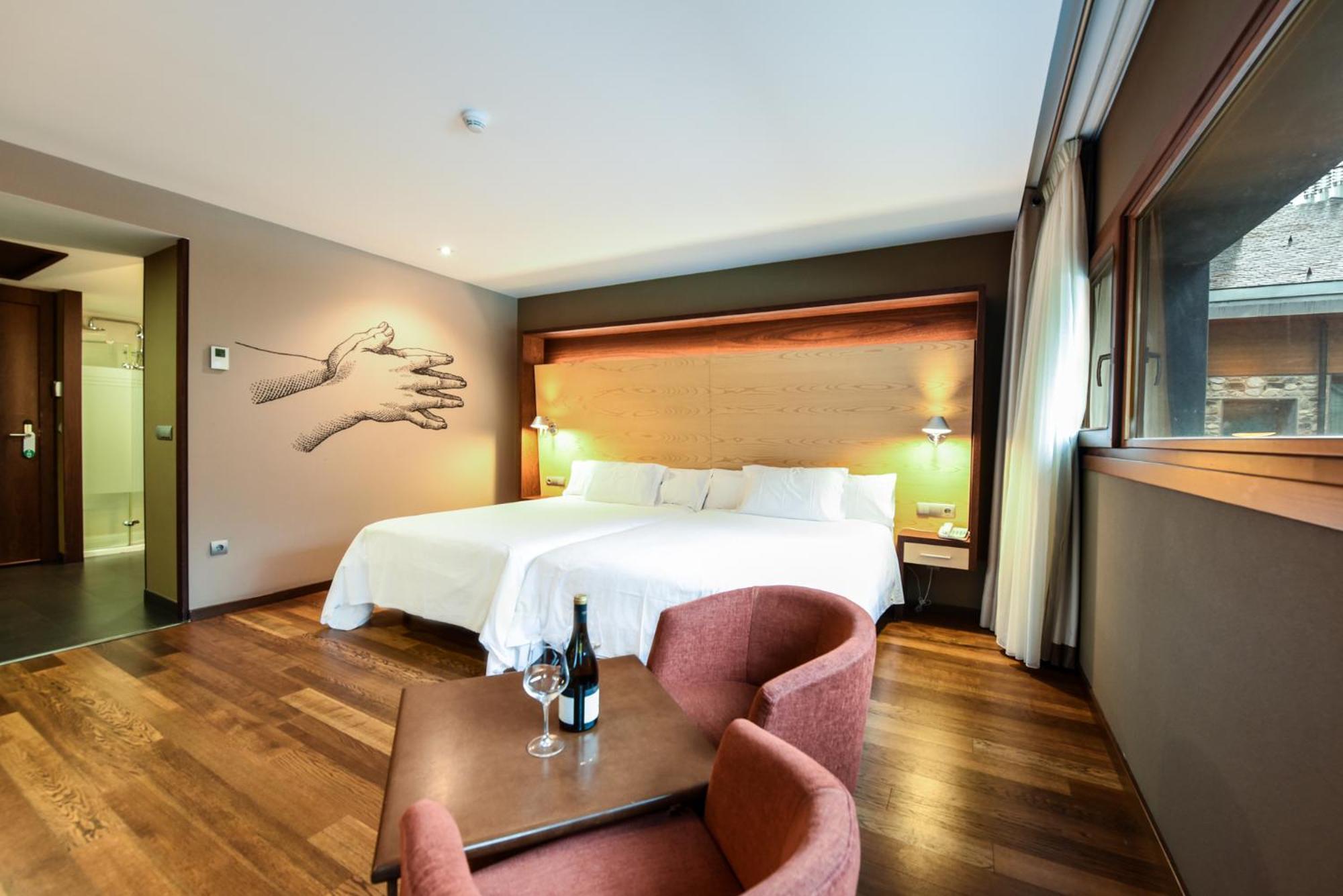 Sommos Hotel Aneto Бенаске Экстерьер фото