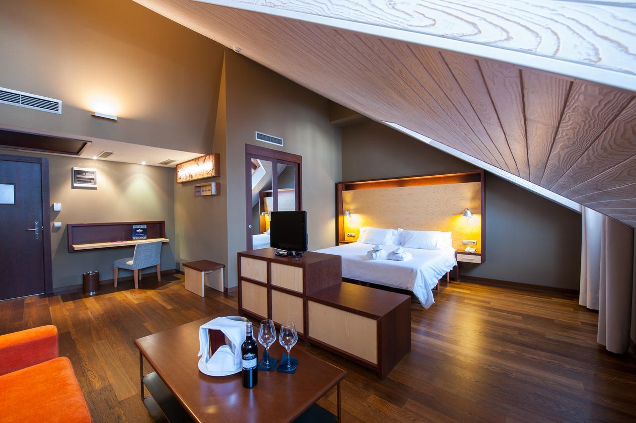 Sommos Hotel Aneto Бенаске Экстерьер фото