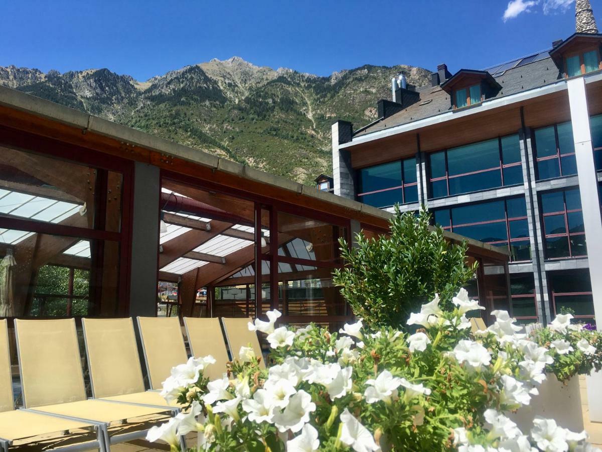 Sommos Hotel Aneto Бенаске Экстерьер фото